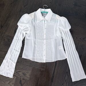 $128 Rumored puff bell sleeve sheer top S (M)